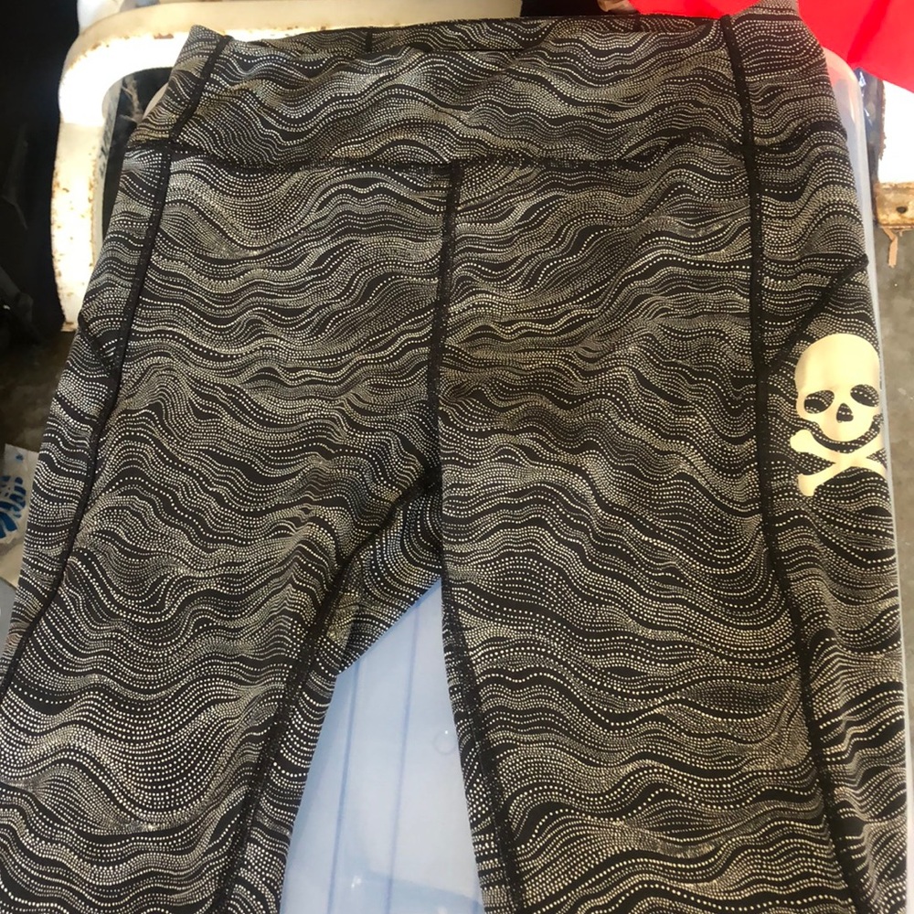 NWT lululemon In Movement Tights